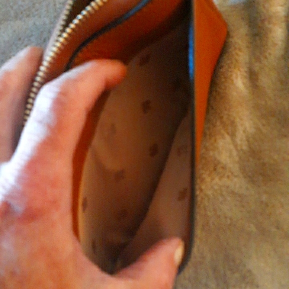 Kate Spade long wallet - Picture 9 of 9